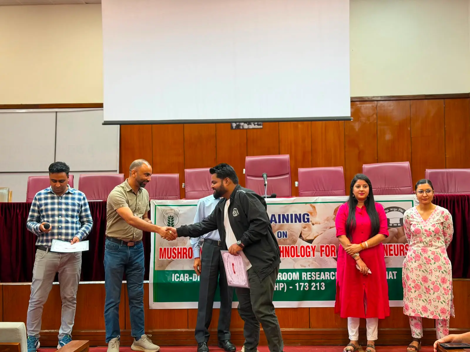 ICAR-DMR training completion, Solan